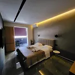 La Mirage Apartment 04